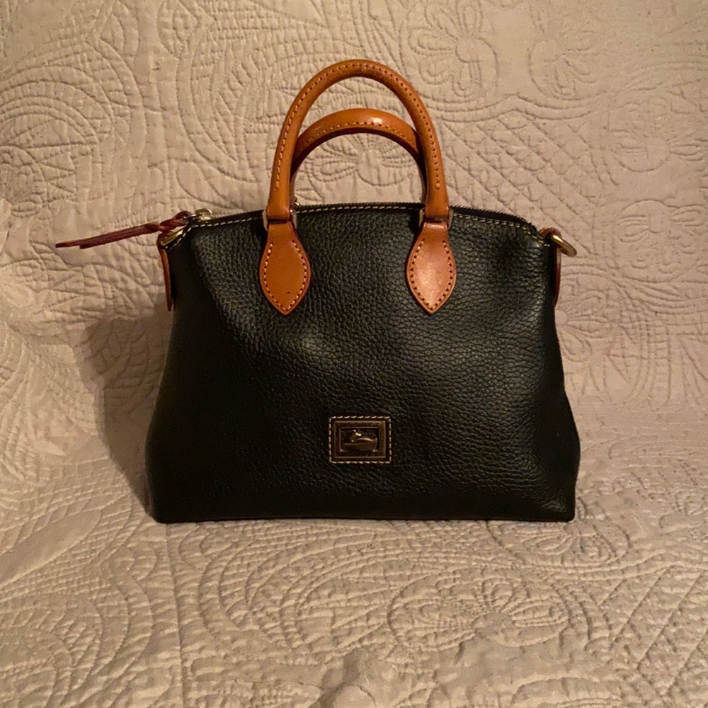 Black leather Dooney & Bourke Purse